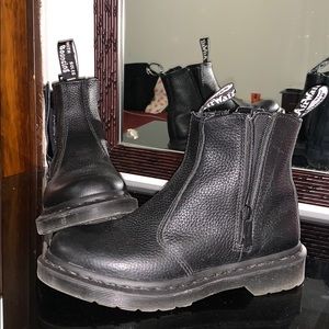 Dr. Martens Chelsea boots